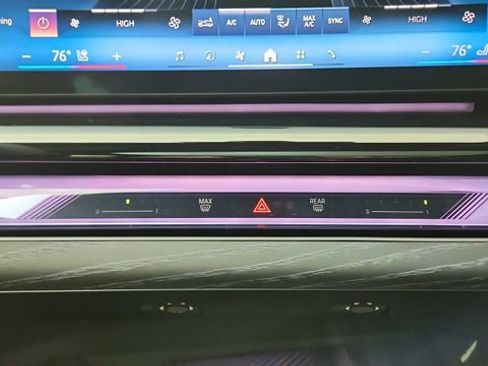 Used 2026 BMW 550e xDrive image 53