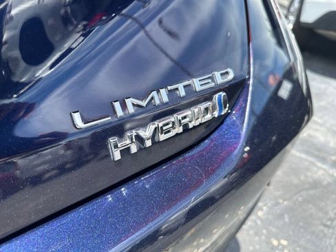 Used 2021 Toyota Avalon Limited w/ Advanced Safety Package FWD image 15