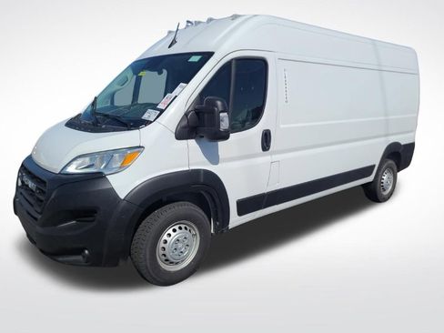 Used 2025 RAM ProMaster 2500 FWD image 9