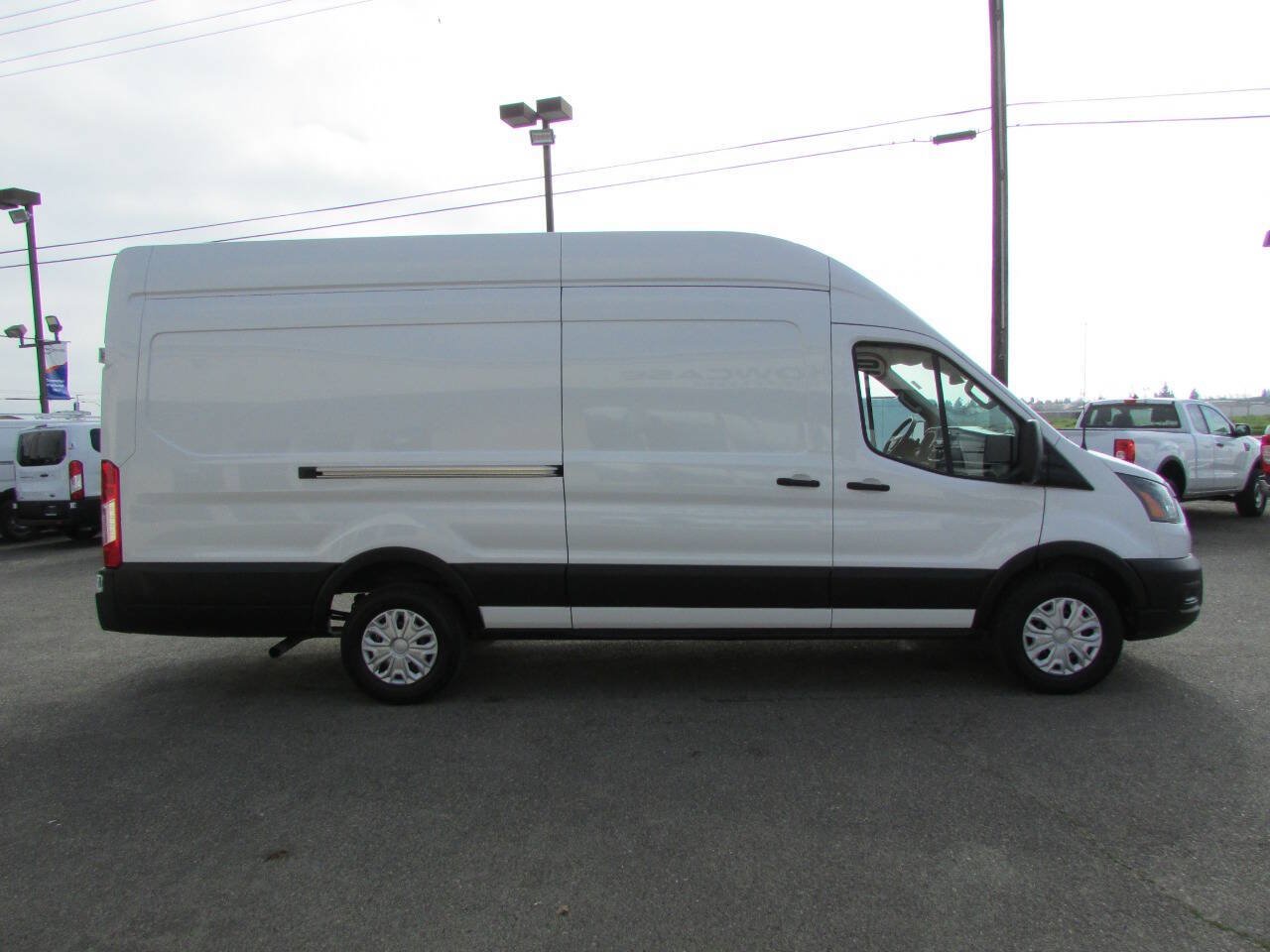 Used 2023 Ford Transit 250 148 High Roof Extended w/ Load Area Protection Package RWD image 5