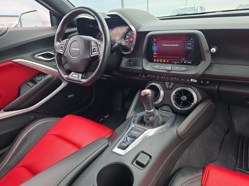 Used 2019 Chevrolet Camaro SS RWD image 16