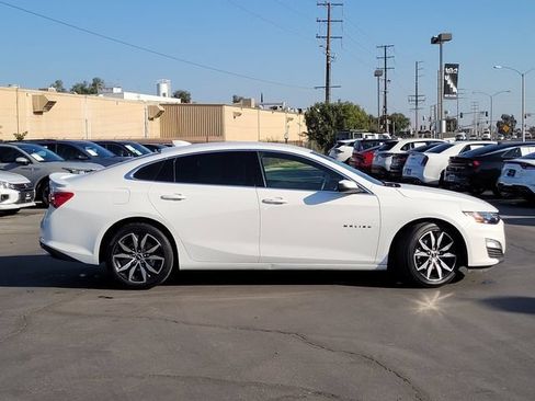 Used 2025 Chevrolet Malibu RS FWD image 5