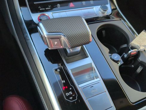 New 2026 Audi SQ8 Premium Plus image 16