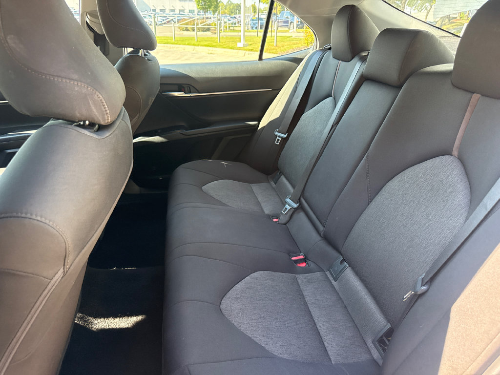 Used 2020 Toyota Camry LE w/ Fleet Convenience Package FWD image 31