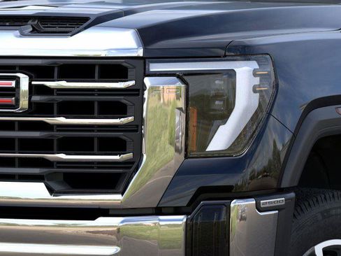 New 2026 GMC Sierra 2500 SLE AWD/4WD image 13