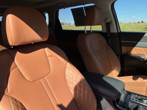 Used 2023 Kia Sorento SX Prestige image 35