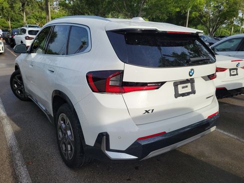 Used 2023 BMW X1 xDrive28i w/ Convenience Package AWD/4WD image 4