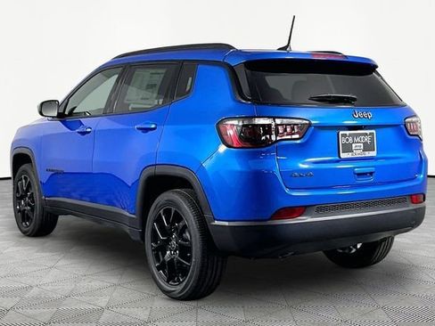 New 2026 Jeep Compass Latitude AWD/4WD image 4