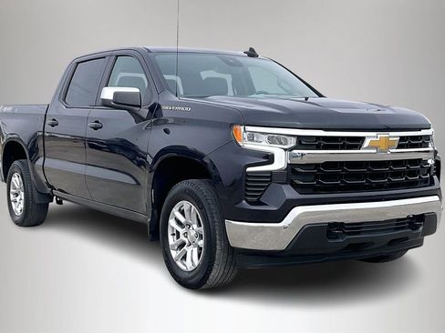 Used 2022 Chevrolet Silverado 1500 LT image 1