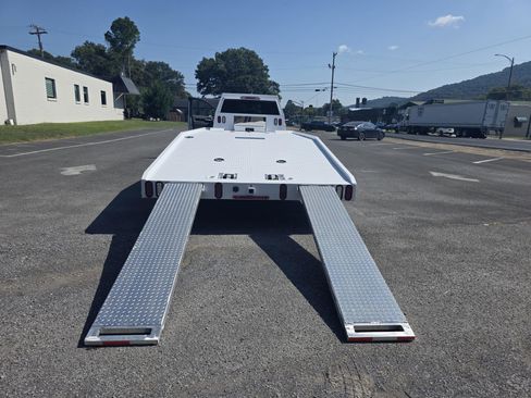 New 2025 Chevrolet Silverado 3500 LT w/ Convenience Package image 13