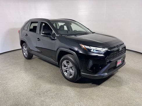 Certified 2025 Toyota RAV4 XLE w/ Convenience Package image 30