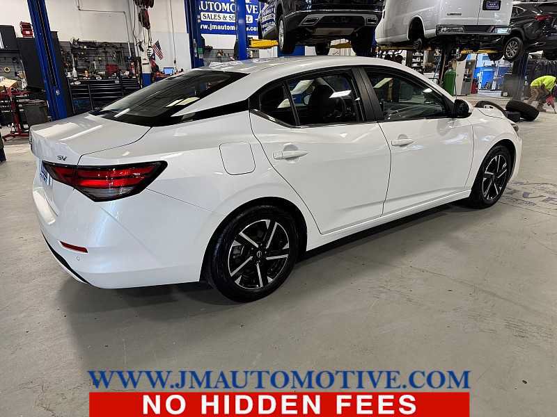 Used 2024 Nissan Sentra SV FWD image 5