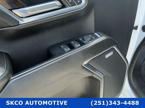 Used 2022 GMC Sierra 1500 SLT w/ SLT Convenience Package AWD/4WD image 22