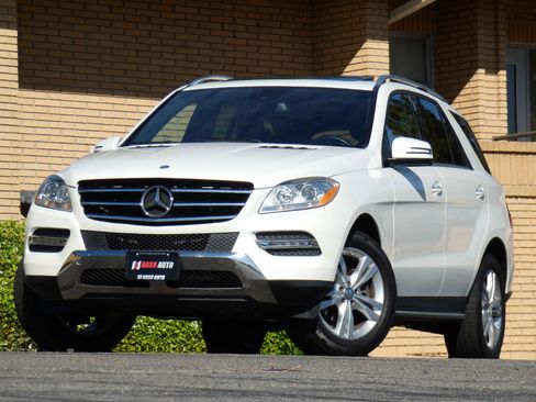 Used 2015 Mercedes-Benz ML 350 4MATIC image 2