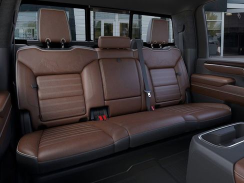 New 2026 GMC Sierra 3500 Denali Ultimate AWD/4WD image 17