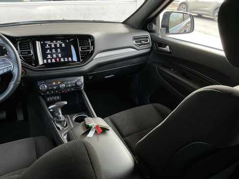 Used 2023 Dodge Durango SXT Launch Edition image 16