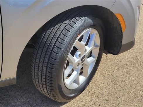 Used 2024 Kia Soul LX w/ Option Group 015 image 5