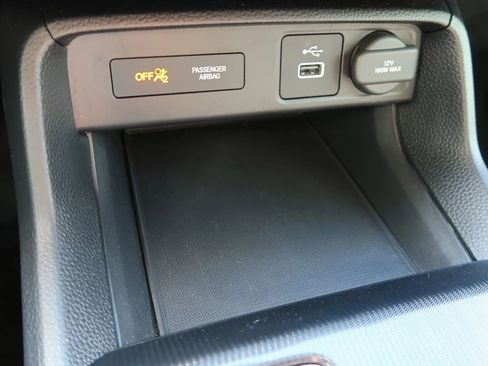 Used 2024 Honda Civic Sport image 32