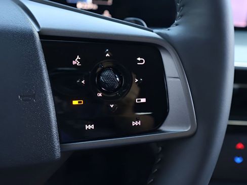 Used 2025 Nissan Murano SL w/ Cargo Package image 21