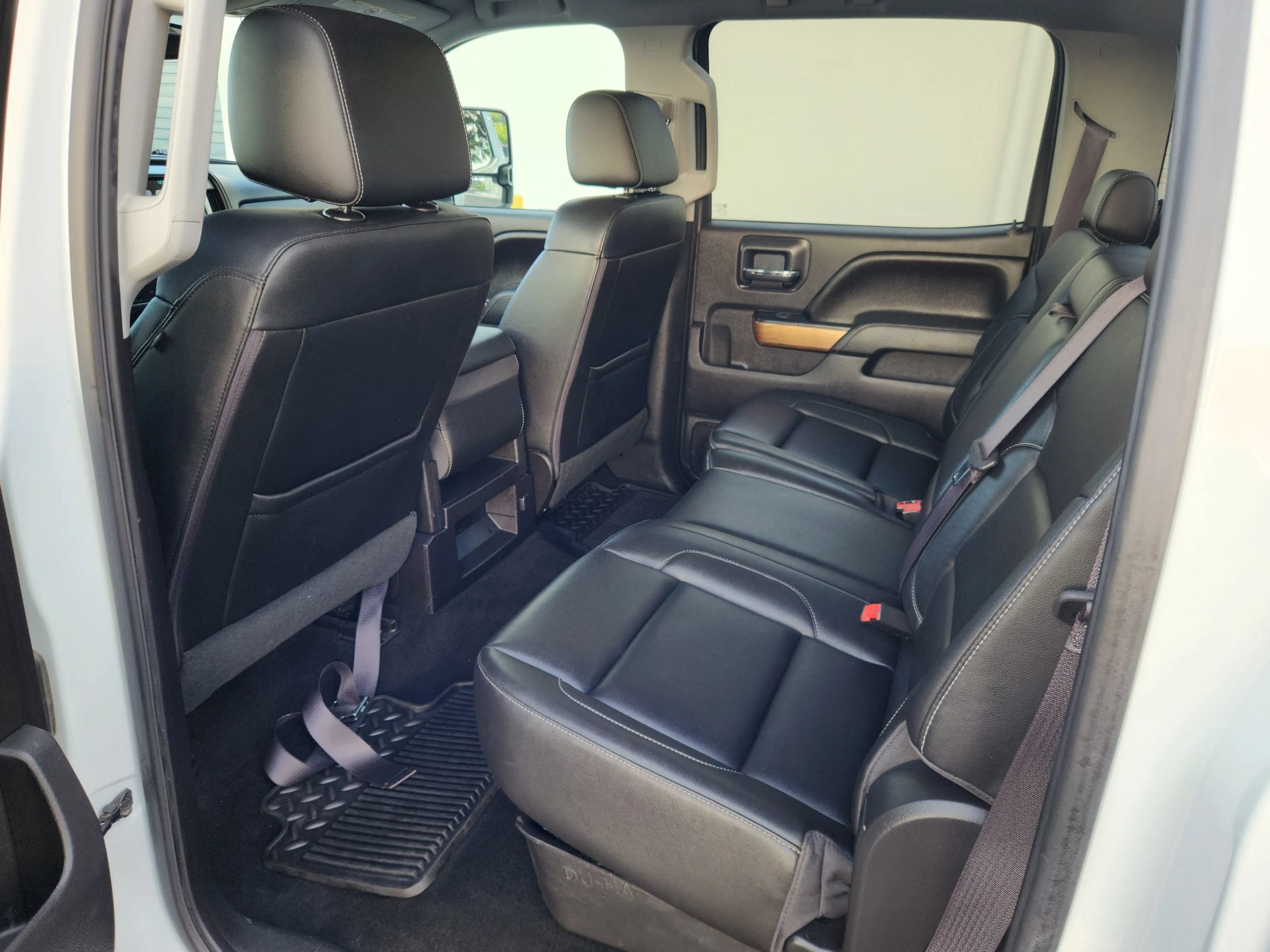 Used 2016 Chevrolet Silverado 2500 LTZ AWD/4WD image 17