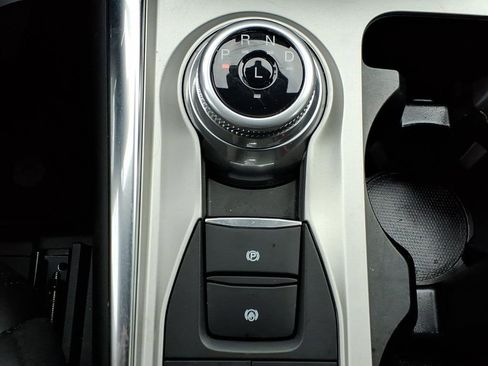 Used 2023 Ford Explorer Platinum w/ Equipment Group 601A AWD/4WD image 19