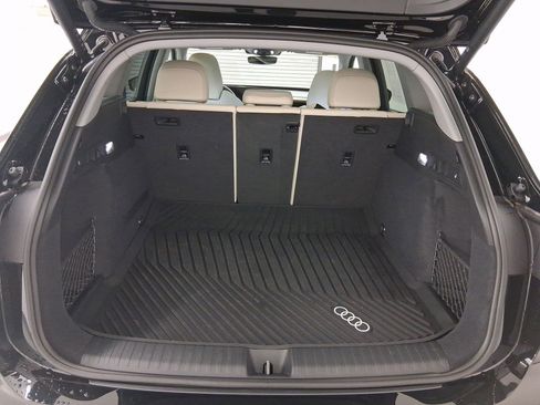 Used 2025 Audi Q6 e-tron Premium Plus image 27