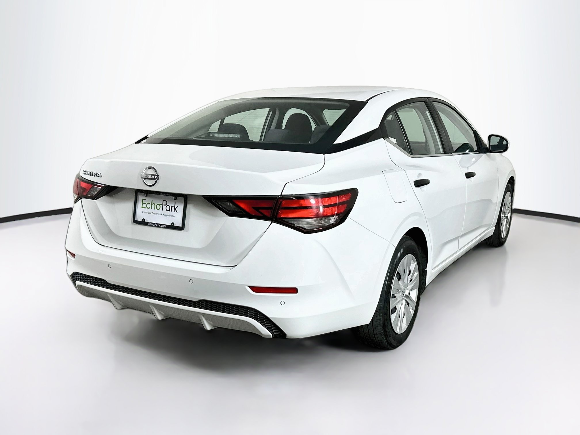 Used 2025 Nissan Sentra S FWD image 9