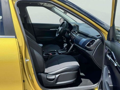 Used 2023 Kia Seltos S FWD image 49