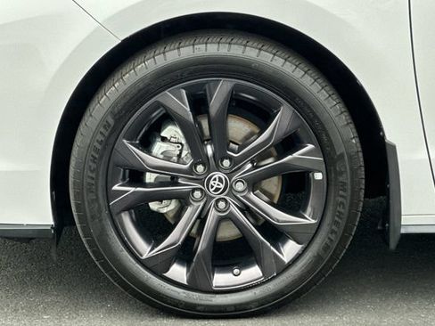 Certified 2024 Toyota Sienna XSE w/ XSE Premium Package FWD image 34