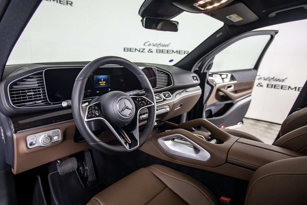 Used 2026 Mercedes-Benz GLS 450 4MATIC image 23