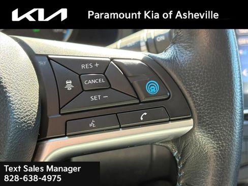 Used 2018 Nissan Leaf SV w/ SV Technology Package image 14