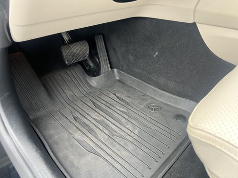 Certified 2026 Mercedes-Benz GLC 300 4MATIC image 17