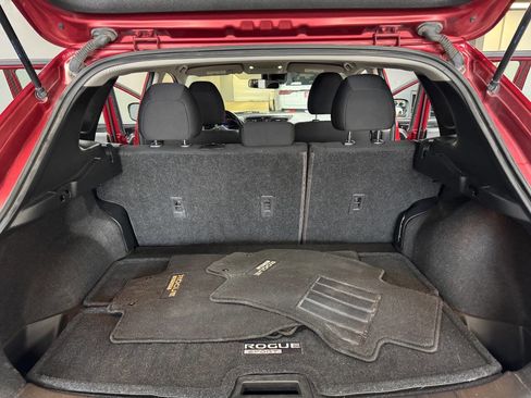 Used 2021 Nissan Rogue Sport SV image 44