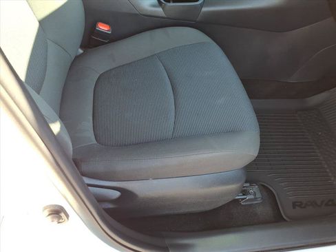 Used 2025 Toyota RAV4 LE AWD/4WD image 17
