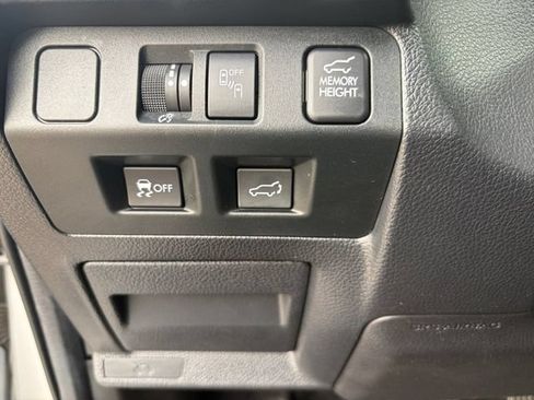 Used 2018 Subaru Forester 2.5i Limited AWD/4WD image 34