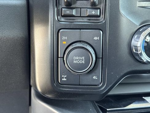 New 2025 Ford F250 Lariat w/ FX4 Off-Road Package image 16