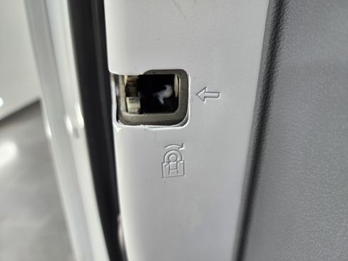 Used 2023 Ford F250 XLT w/ Tremor Off-Road Package image 44