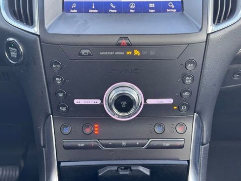 Used 2020 Ford Edge Titanium w/ Equipment Group 301A image 18