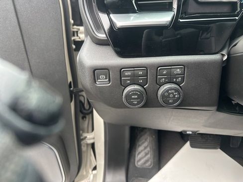 New 2026 Chevrolet Silverado 1500 High Country w/ LPO, Dark Essentials Package image 18