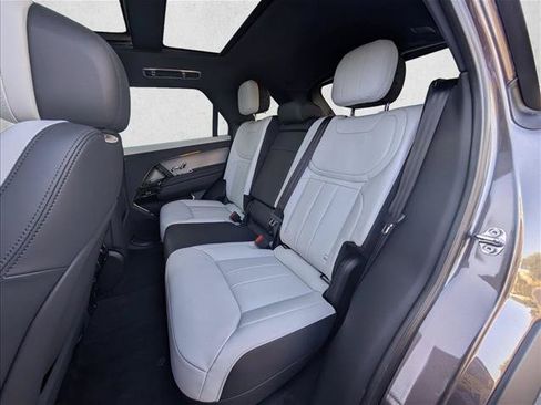 Used 2024 Land Rover Range Rover Sport SE AWD/4WD image 22