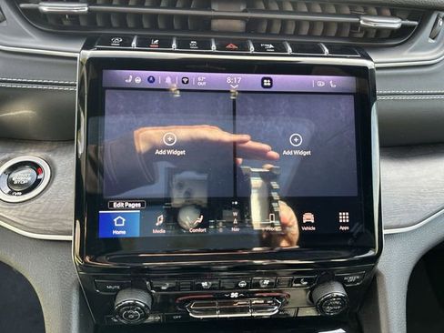 Used 2024 Jeep Grand Cherokee L Limited w/ Luxury Tech Group II AWD/4WD image 20