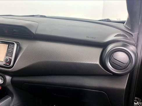 Used 2020 Nissan Kicks S FWD image 16