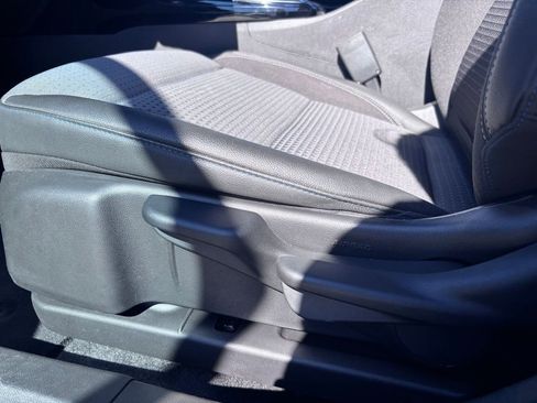 New 2025 Chevrolet Trax LT w/ LT Convenience Package image 24