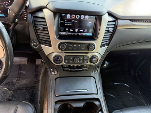 Used 2018 GMC Yukon Denali image 20