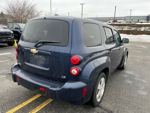 Used 2008 Chevrolet HHR LS image 4