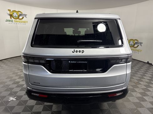 New 2026 Jeep Grand Wagoneer L Limited AWD/4WD image 7