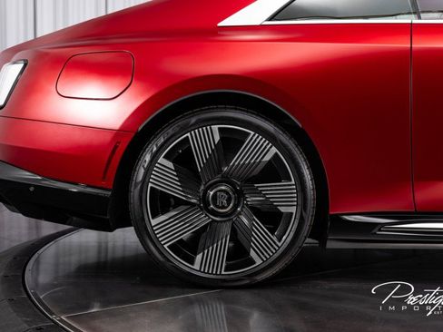 Used 2024 Rolls-Royce Spectre w/ Spectre Launch Package image 21