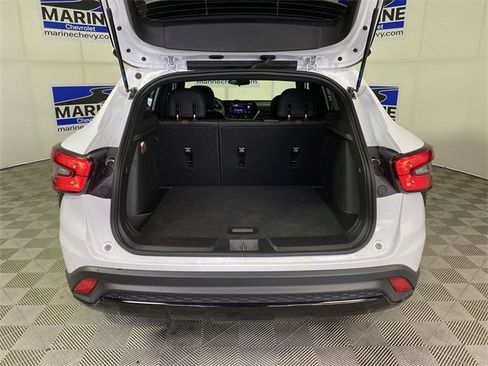 Certified 2026 Chevrolet Trax RS image 29