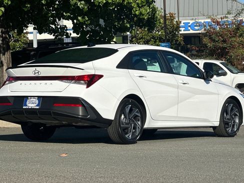New 2025 Hyundai Elantra Sport image 3