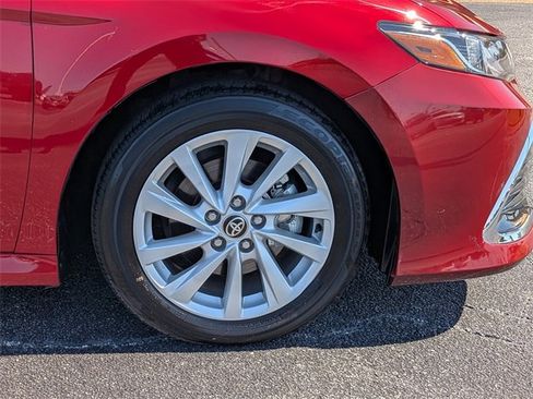 Used 2024 Toyota Camry LE image 11